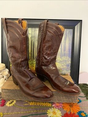 Dan Post Men's Dark Brown Leather Western Cowboy Boots, has scuffs normal wear